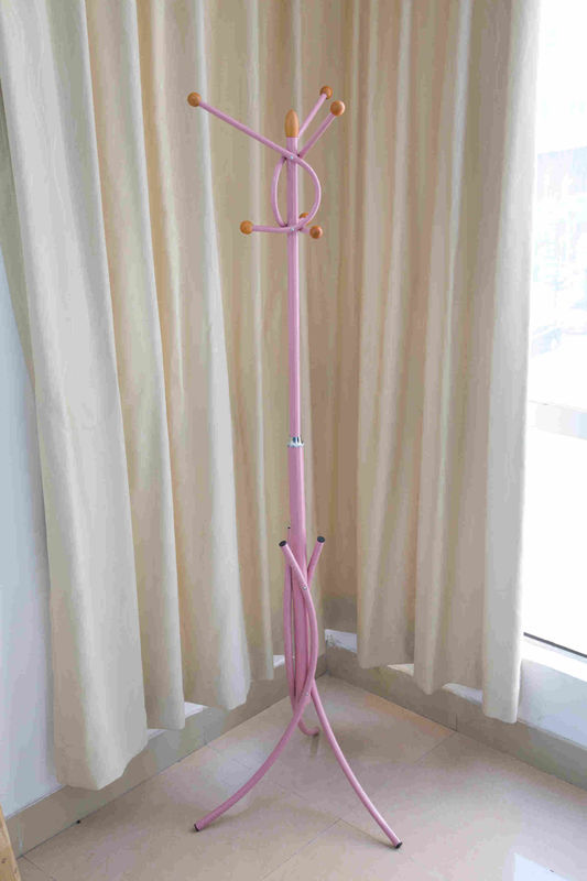 Pink Metal Entryway Coat Rack With Umbrella Stand , 2.8kg Bedroom Jacket Hanger Stand
